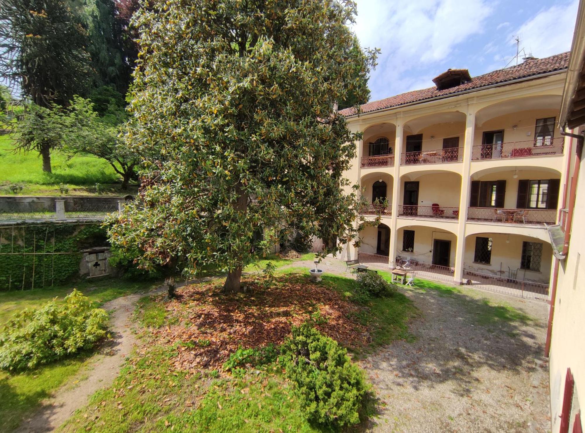 Casa Valduggia Bed & Breakfast エクステリア 写真